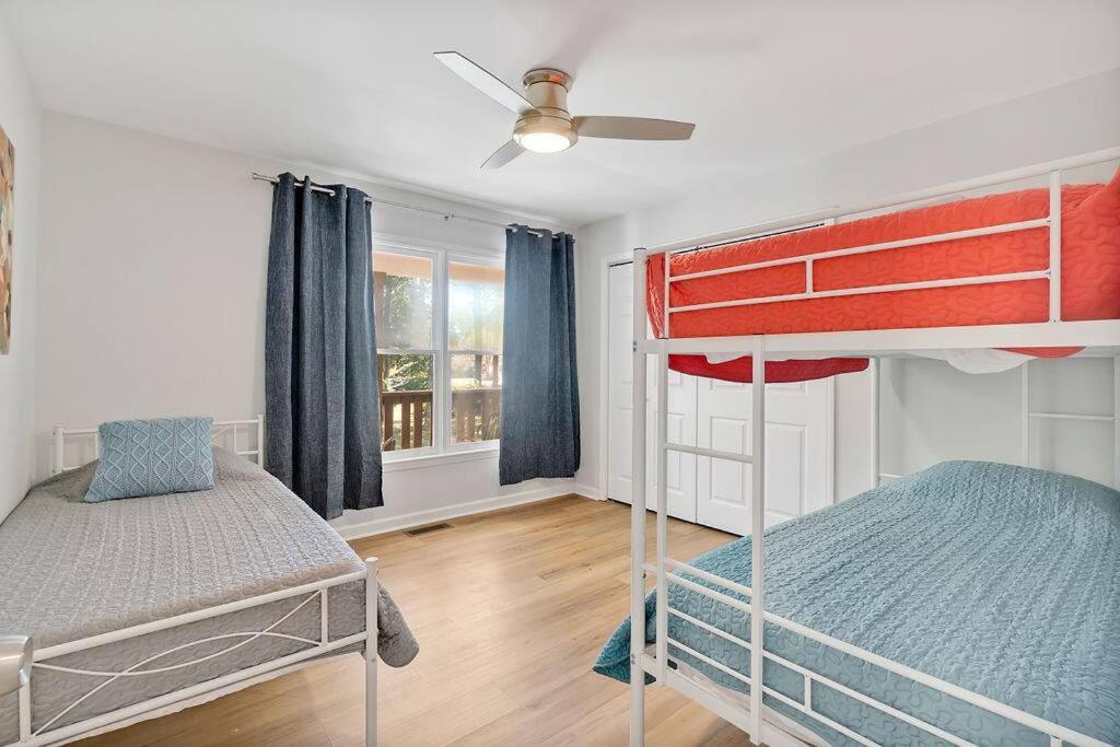 Вилла Middle Sound Hideaway~Beaches, Shopping, Families Уилмингтон Экстерьер фото