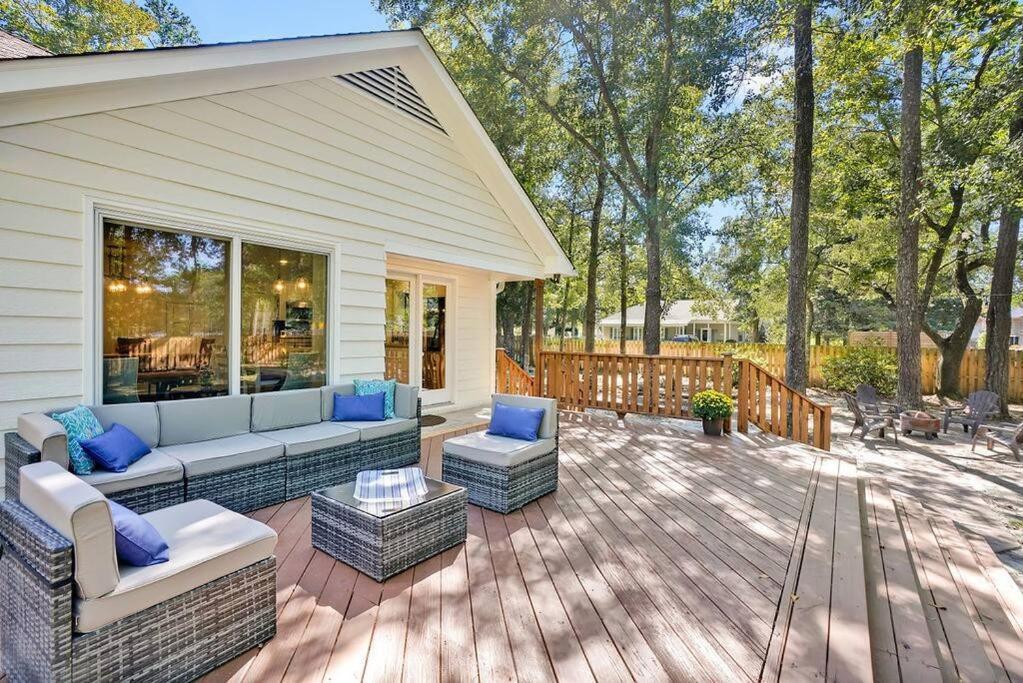 Вилла Middle Sound Hideaway~Beaches, Shopping, Families Уилмингтон Экстерьер фото